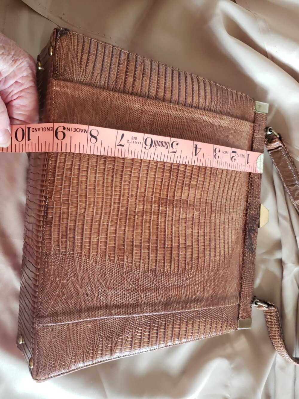 VINTAGE BELLESTONE BAGS INC. CLASSIC LIZARD SKIN DRESS PURSE - Picture 11 of 13